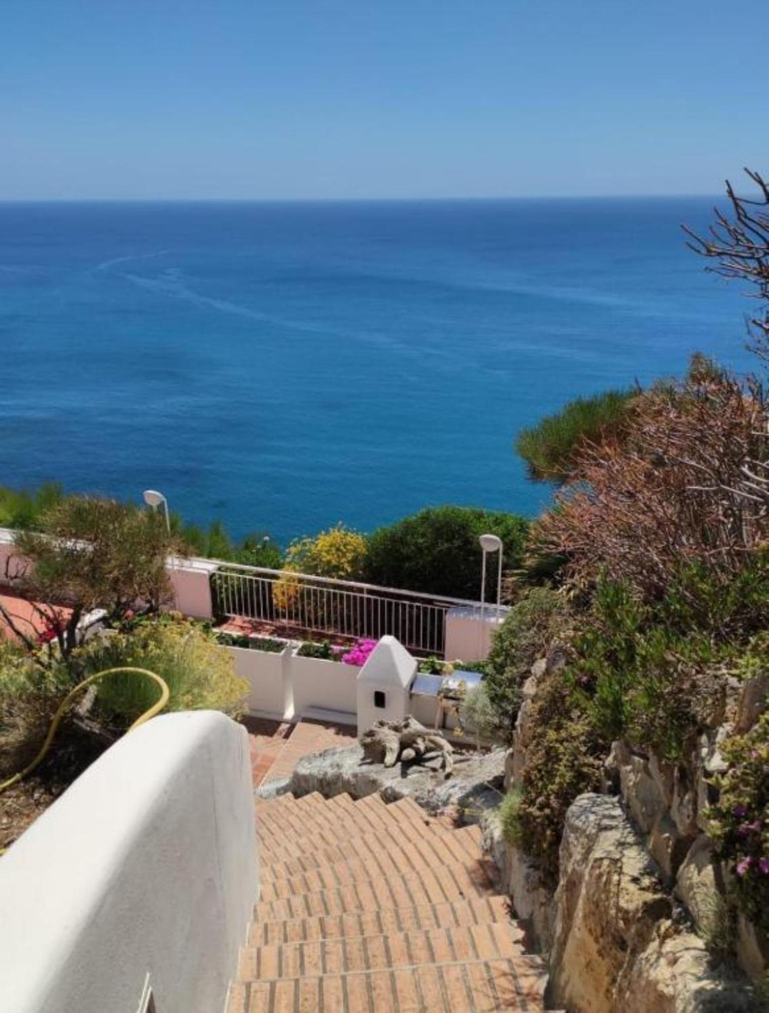 Maridea - Cave Apartments Ponza Exterior photo